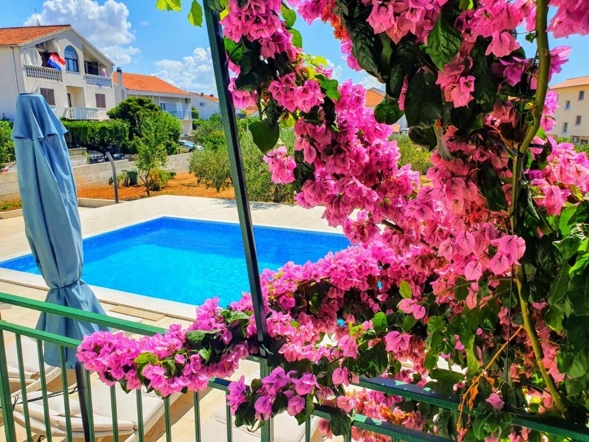 Holiday Apartment Vodice Buitenkant foto